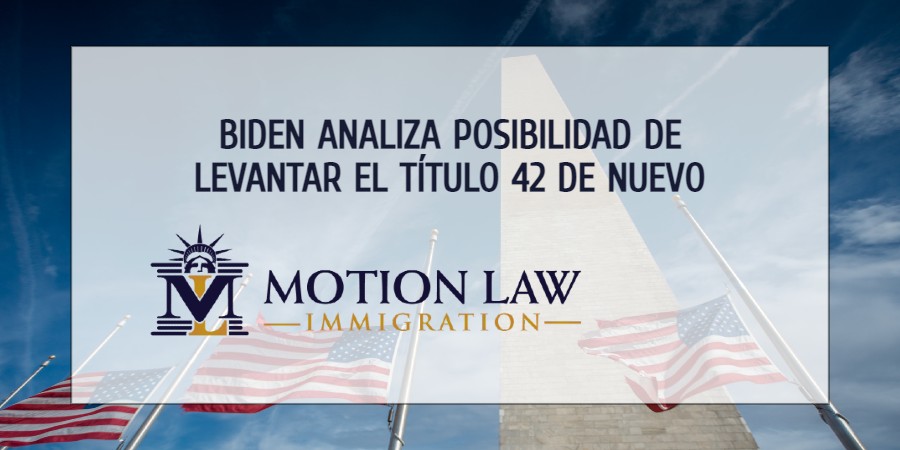 Administración de Biden discute sobre levantar el título 42