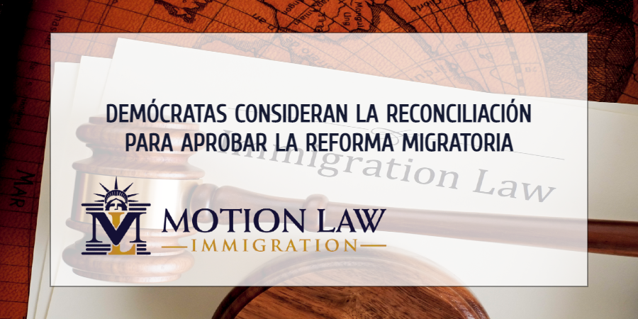 Demócratas proponen utilizar la reconciliación para promover la reforma migratoria