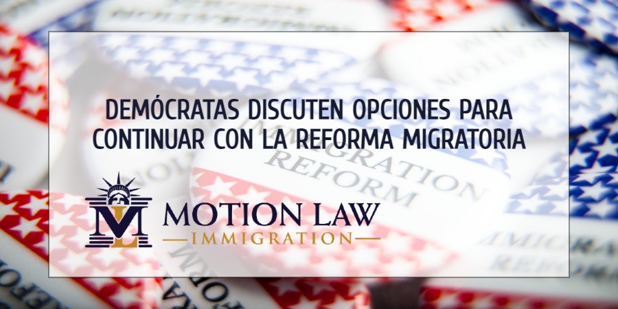 Demócratas discuten posibilidades para hacer viable la reforma migratoria