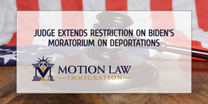 Judge extends order on deportation pause