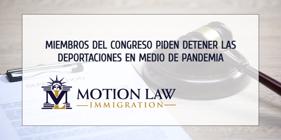 Congresistas envían carta al DHS para detener las deportaciones en medio de crisis sanitaria