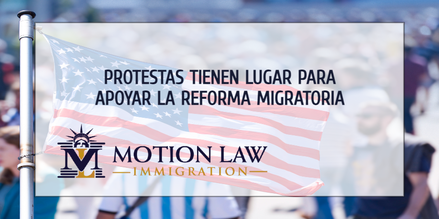 Protestantes piden al Congreso aprobar la reforma migratoria