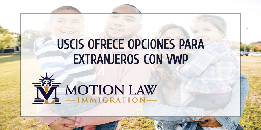 USCIS extiende plazo de VWP por otros 30 días