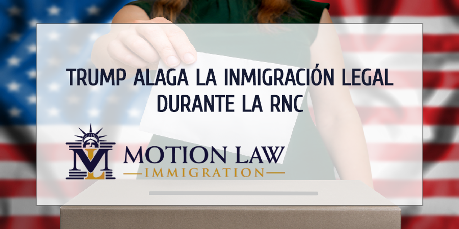 Trump elogia inmigrantes legales durante ceremonia de naturalización